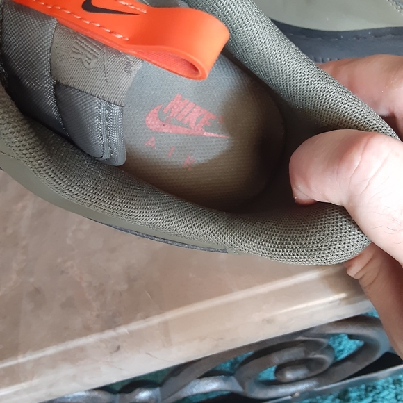 NIKE Air Force 1's '07 low Medium Olive/Starfish BQ4326-200 Men's Size 12 Shoes - Picture 16 of 16